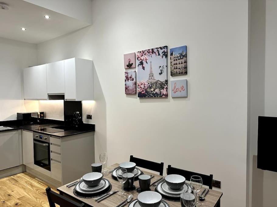Spacious And Elegant Apartment 버밍엄 외부 사진