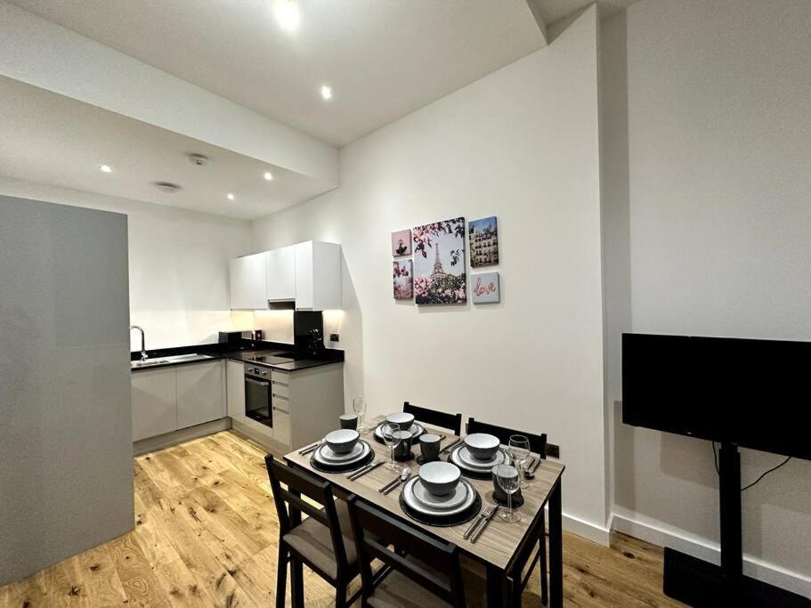 Spacious And Elegant Apartment 버밍엄 외부 사진